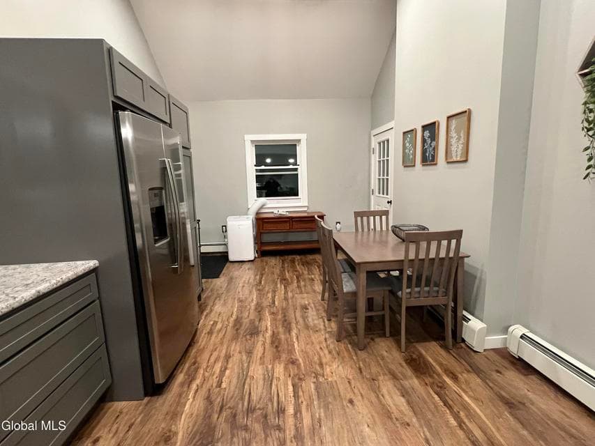 92 E Main Street, photo 5