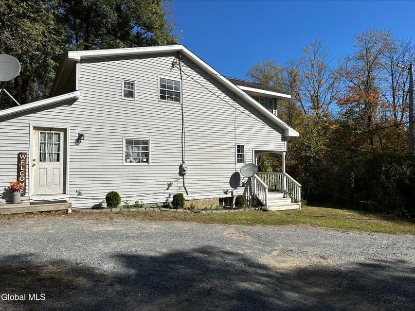 273 Gansevoort Road, photo 2