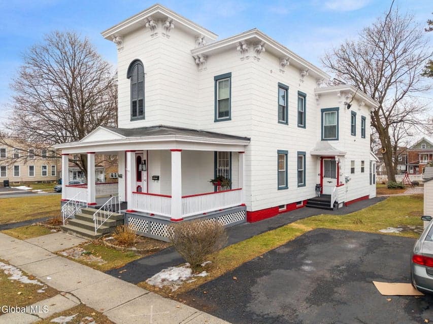 42 McElwain Avenue, photo 3