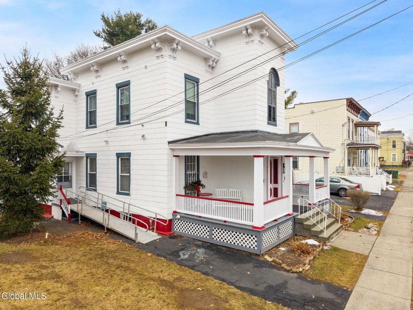 42 McElwain Avenue, photo 4