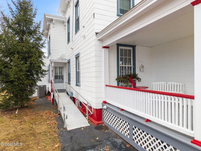 42 McElwain Avenue, photo 5
