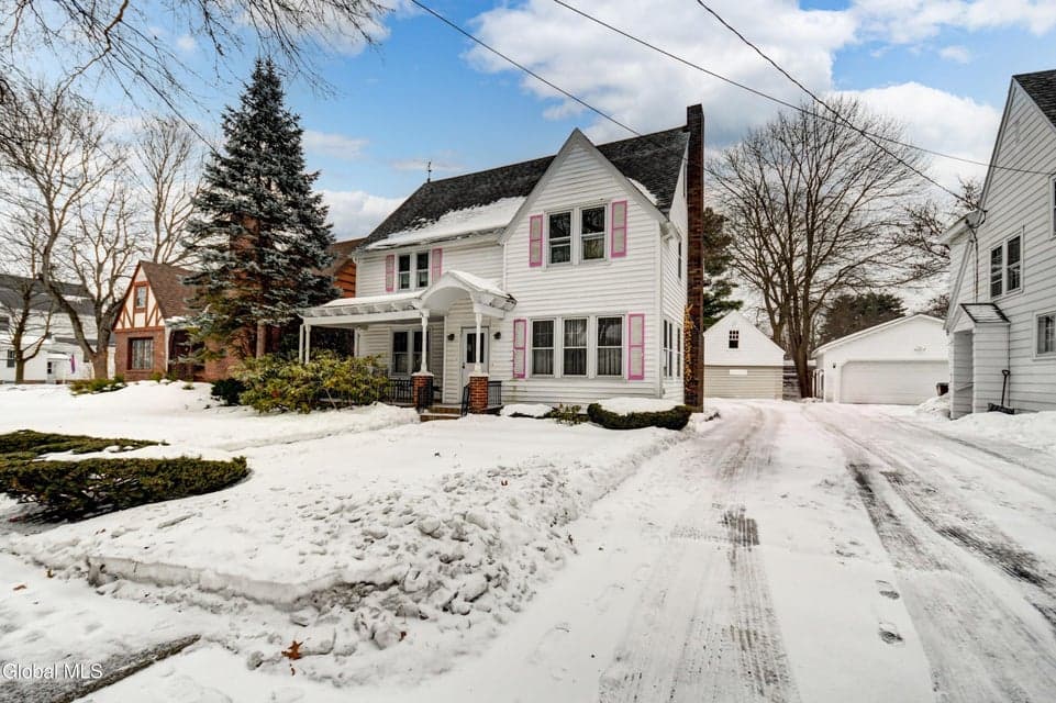38 East Boulevard, photo 1