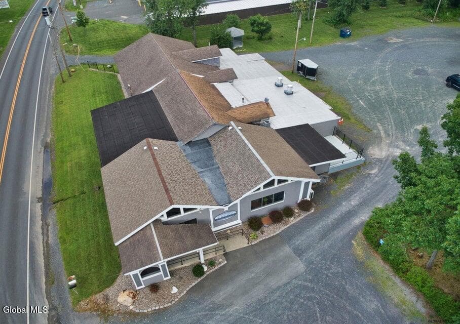 405 Hudson River Road, photo 1