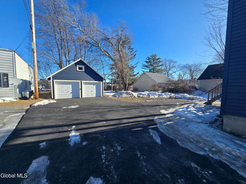 109 Hudson Street, photo 4