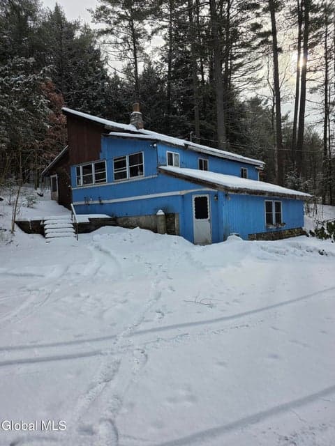 228 Howe Road, photo 1
