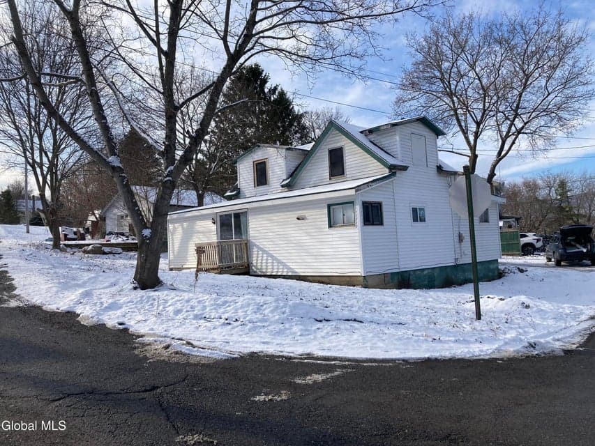 24 Rock Street, photo 1