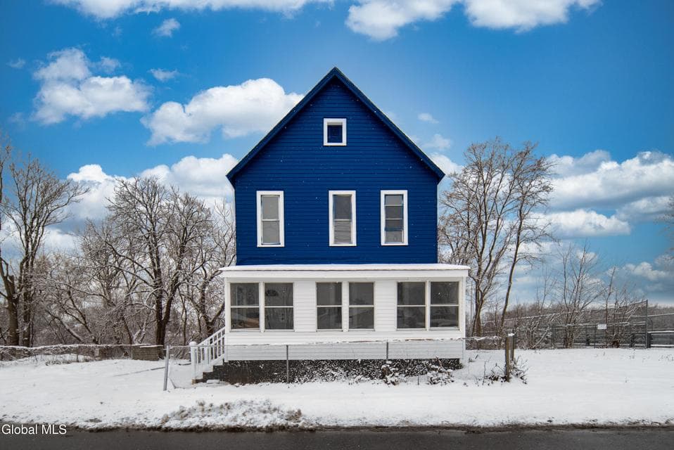 806 Strong Street, photo 1