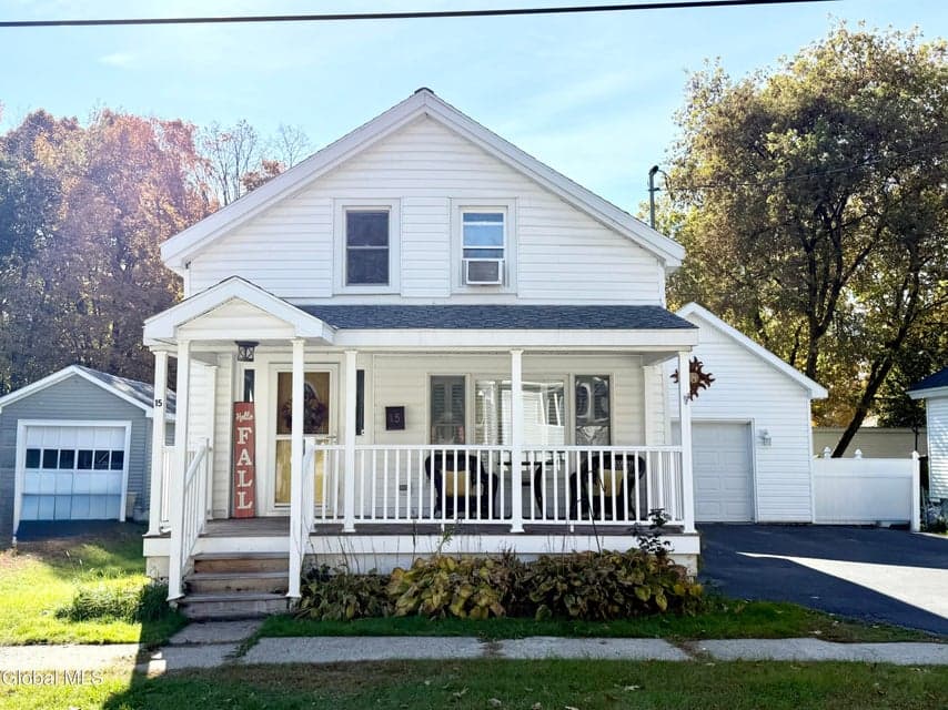 15 Seminary Street, photo 1