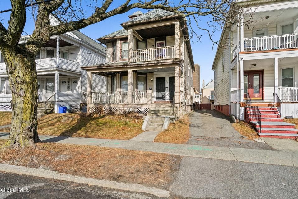 569 Washington Avenue, photo 2