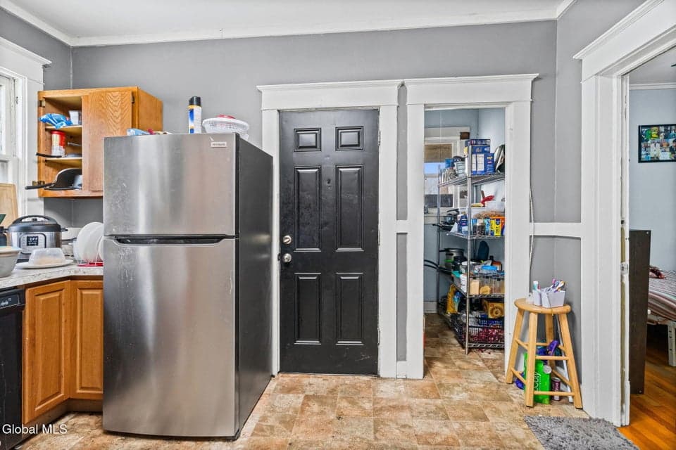 569 Washington Avenue, photo 4