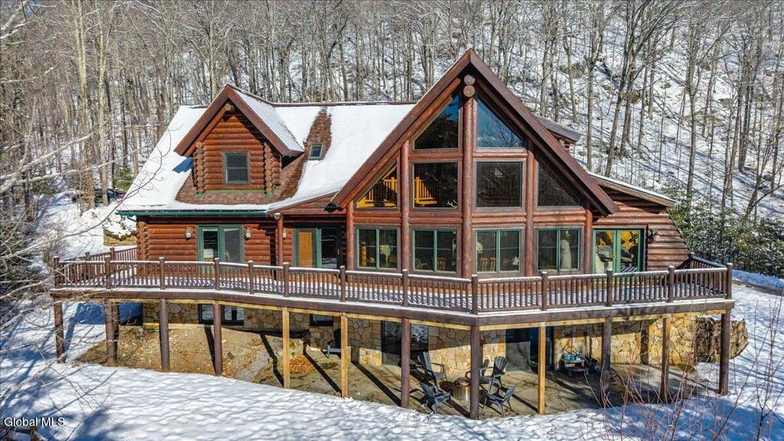 125 Austin Pond Road, photo 1