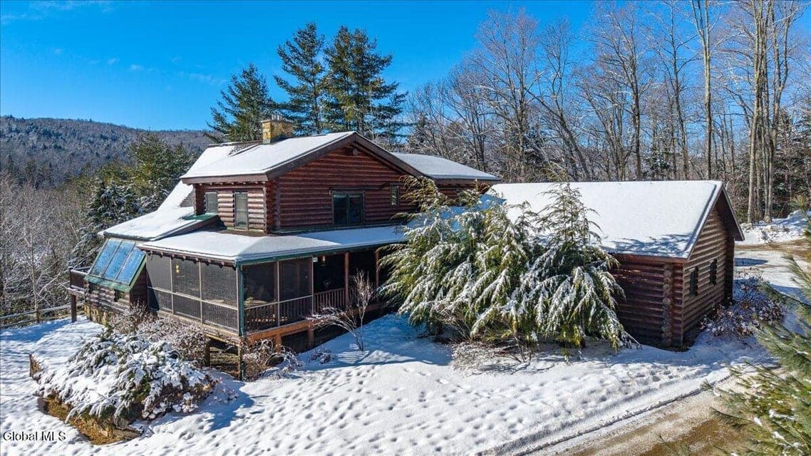 125 Austin Pond Road, photo 2