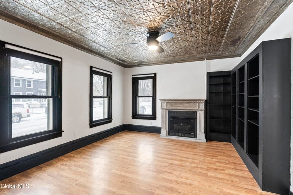 56 Middle Street, photo 5