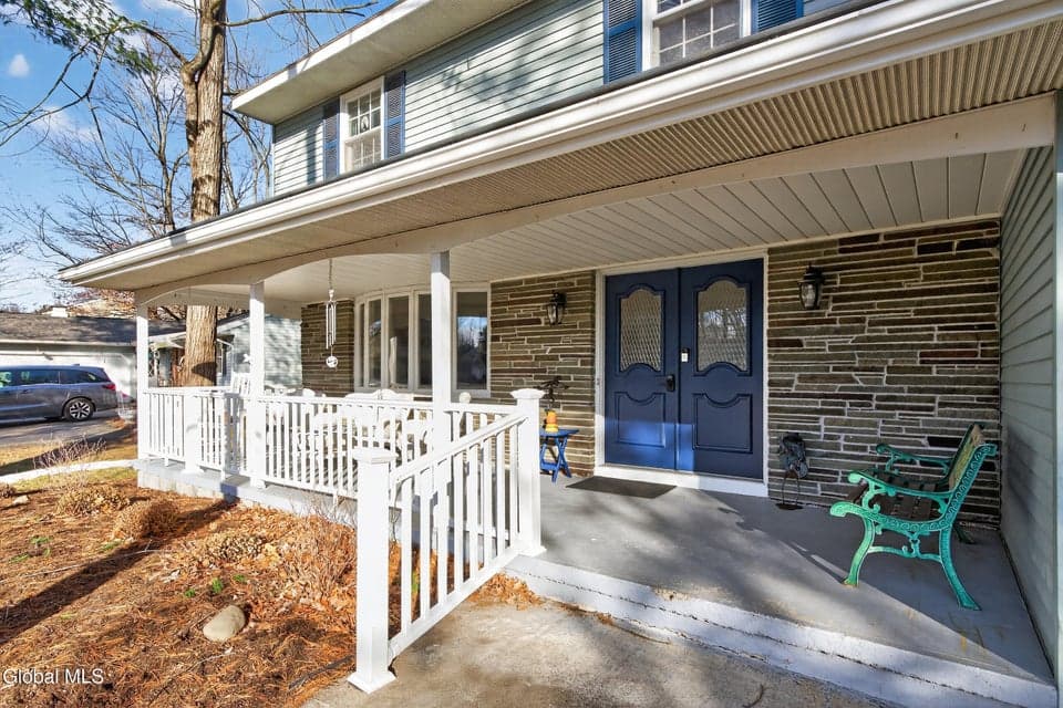 3011 Williamsburg Drive, photo 3