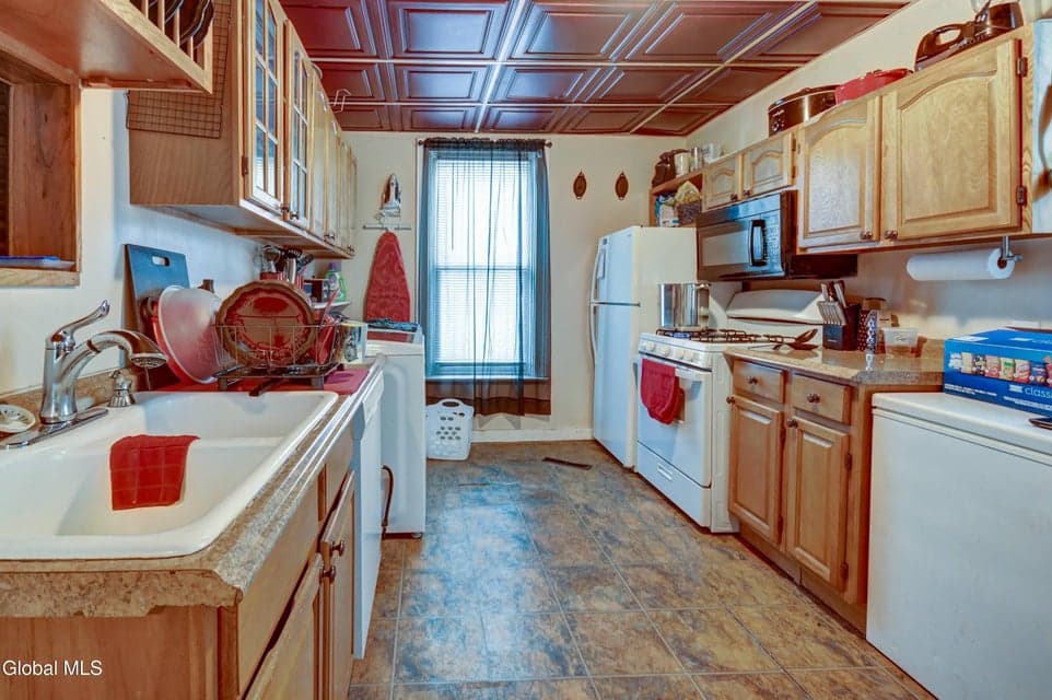 92-94 Washington Street, photo 5