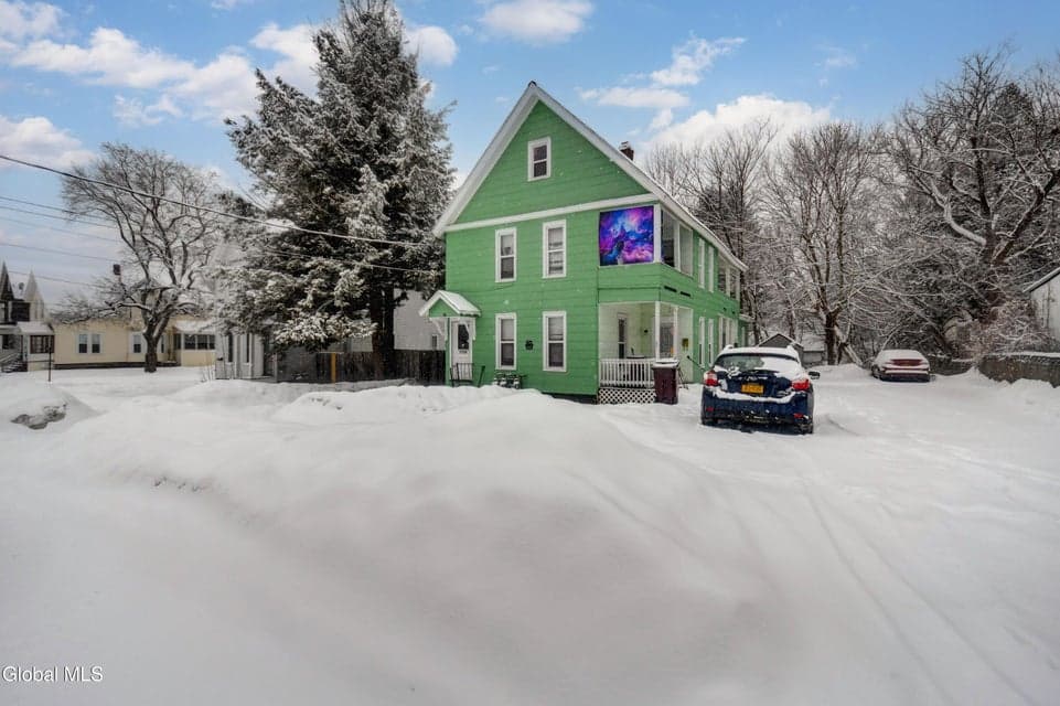 67 6th Avenue, photo 1
