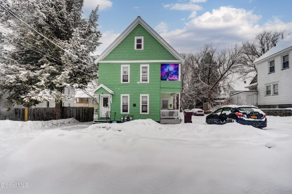 67 6th Avenue, photo 2