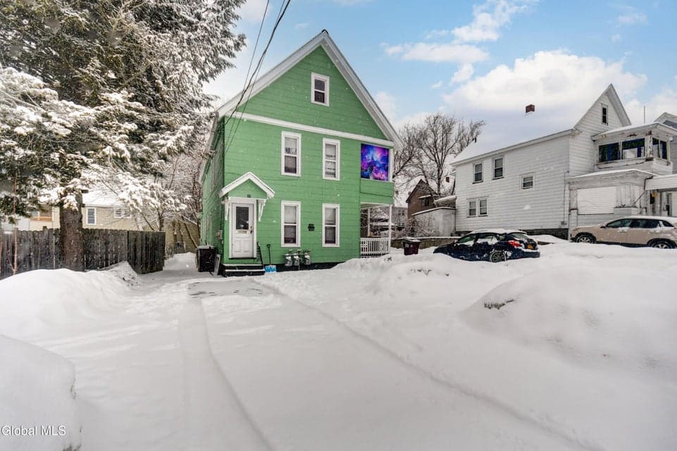 67 6th Avenue, photo 3