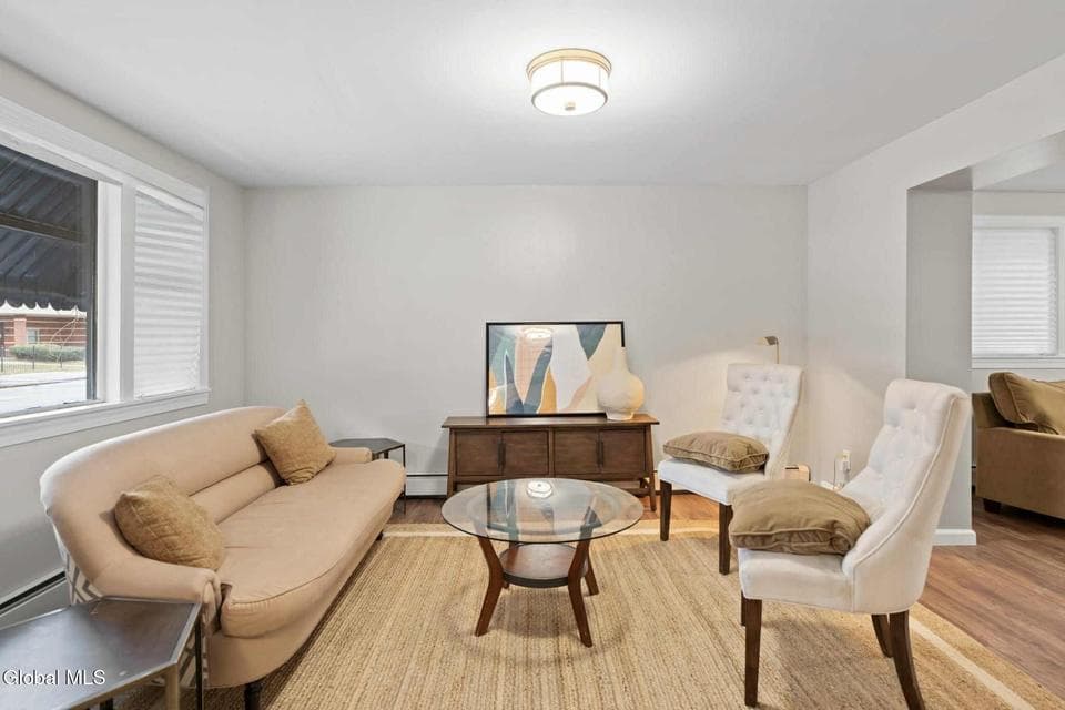 840 River Street, photo 4