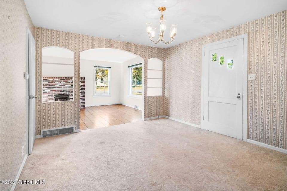 377 Corinth Road, photo 4