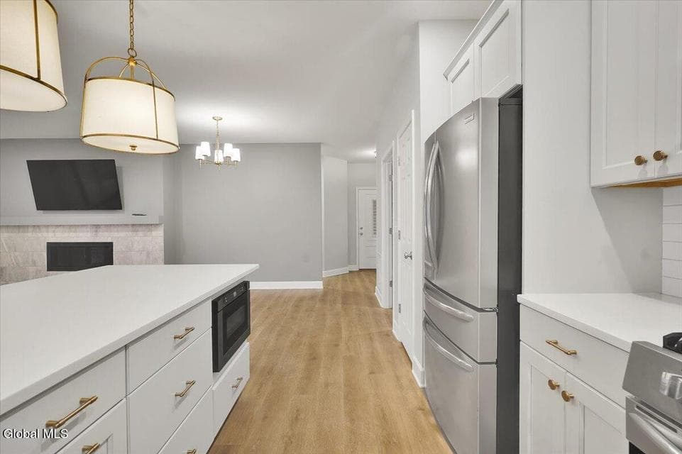 45 Wardley Circle, Cohoes, NY, photo 3