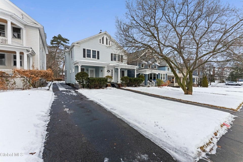 78 S Pine Avenue, photo 1