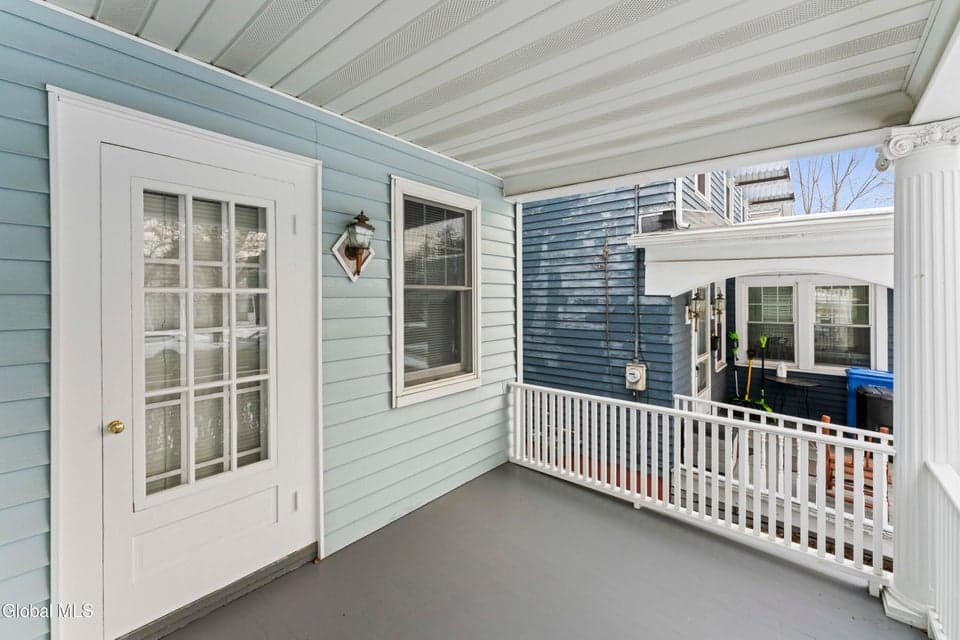 78 S Pine Avenue, photo 5