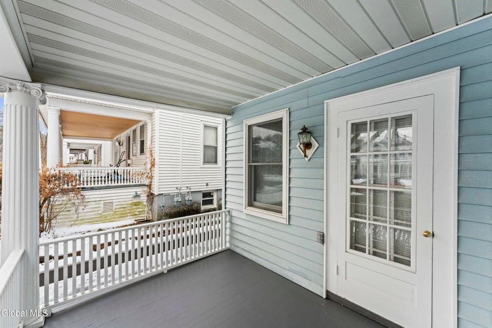78 S Pine Avenue, photo 4