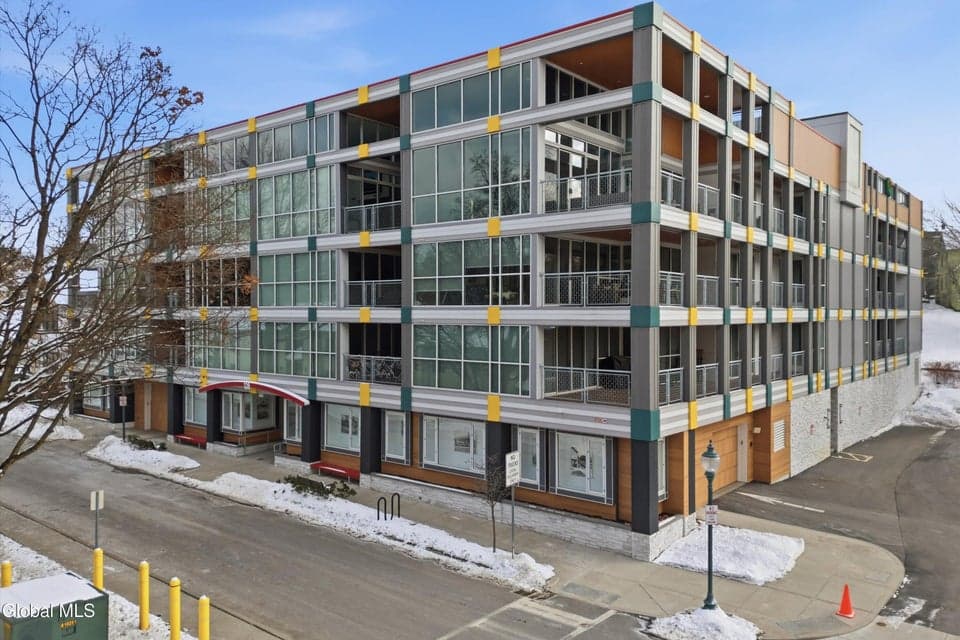 128 Henry Street, photo 1