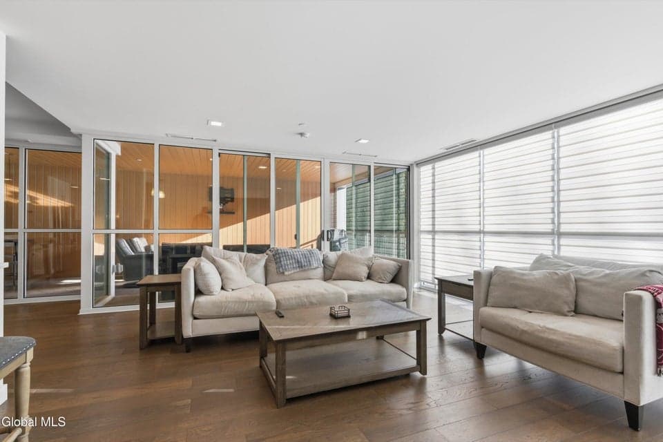128 Henry Street, photo 3