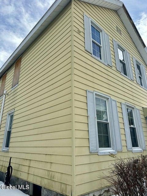 2320 10th Avenue, photo 2