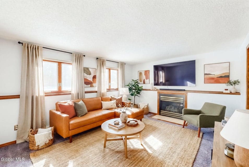 123 Southbury Road, photo 3