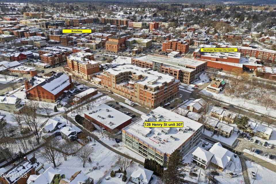 128 Henry Street, photo 2
