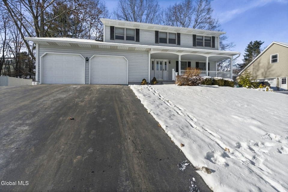 14 Redwood Drive, Glenville, NY 12302, photo 2