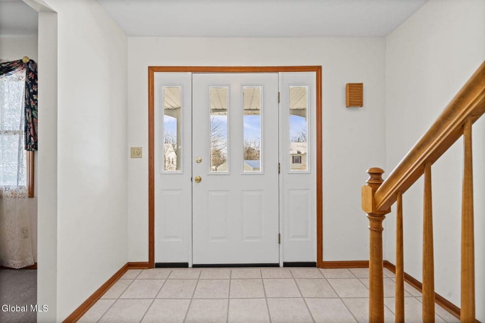 14 Redwood Drive, Glenville, NY 12302, photo 4