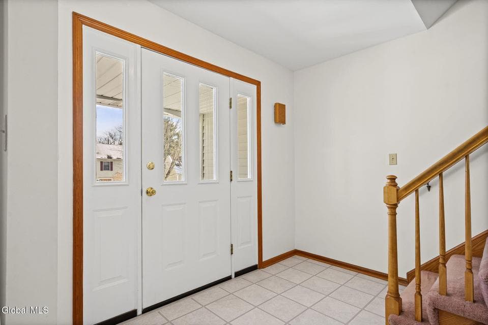 14 Redwood Drive, Glenville, NY 12302, photo 5