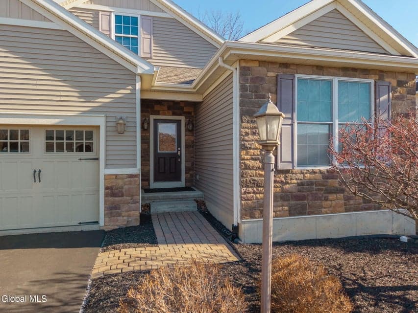 23 Beacon Drive, photo 5