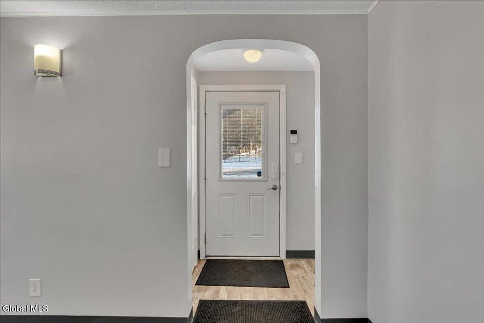 0.73 acres · Mixed Use, photo 3