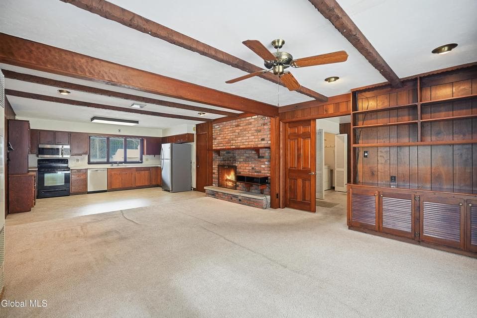 1225 Hempstead Road, photo 5
