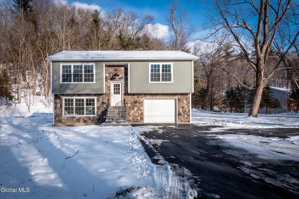 4 Williams Street, Poestenkill, NY, photo 1