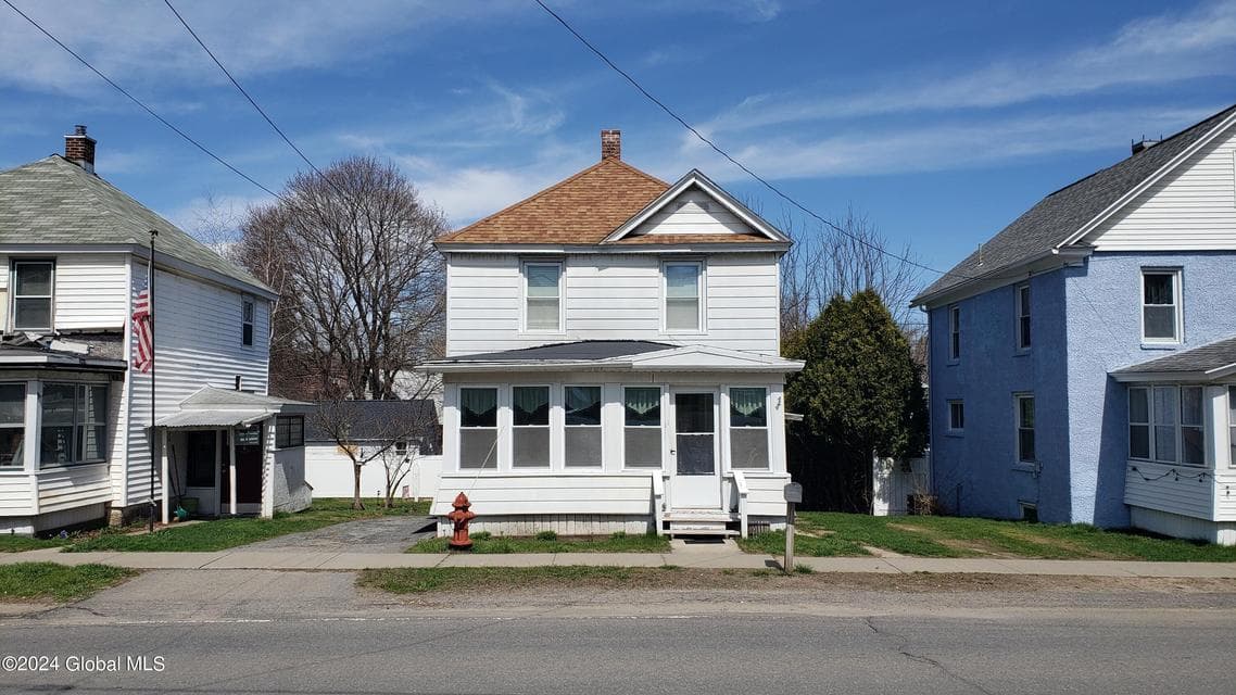 11 Saratoga Avenue, Broadalbin, NY 12025, photo 1