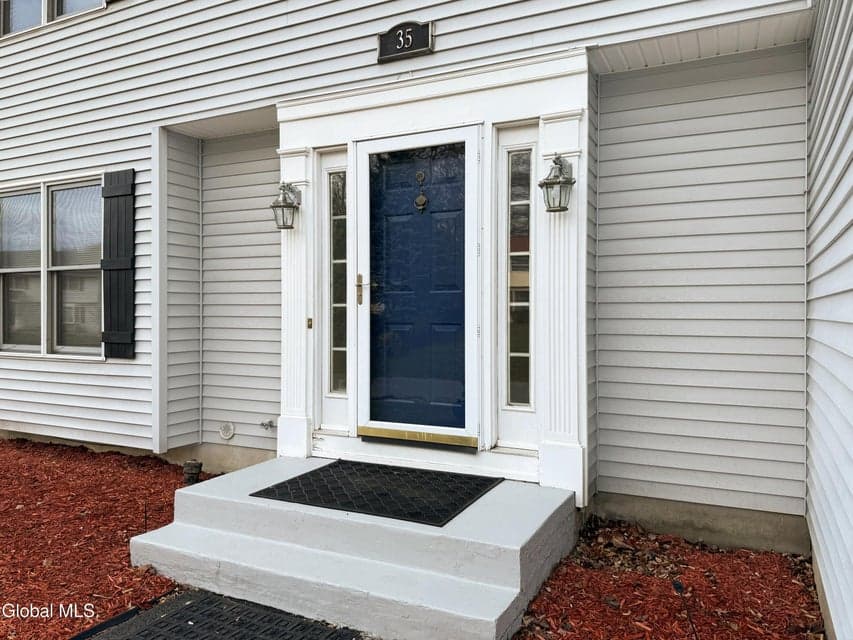 35 Mallard Road, photo 2