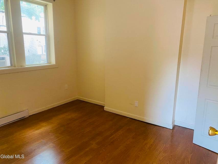 362 Clinton Avenue, photo 4