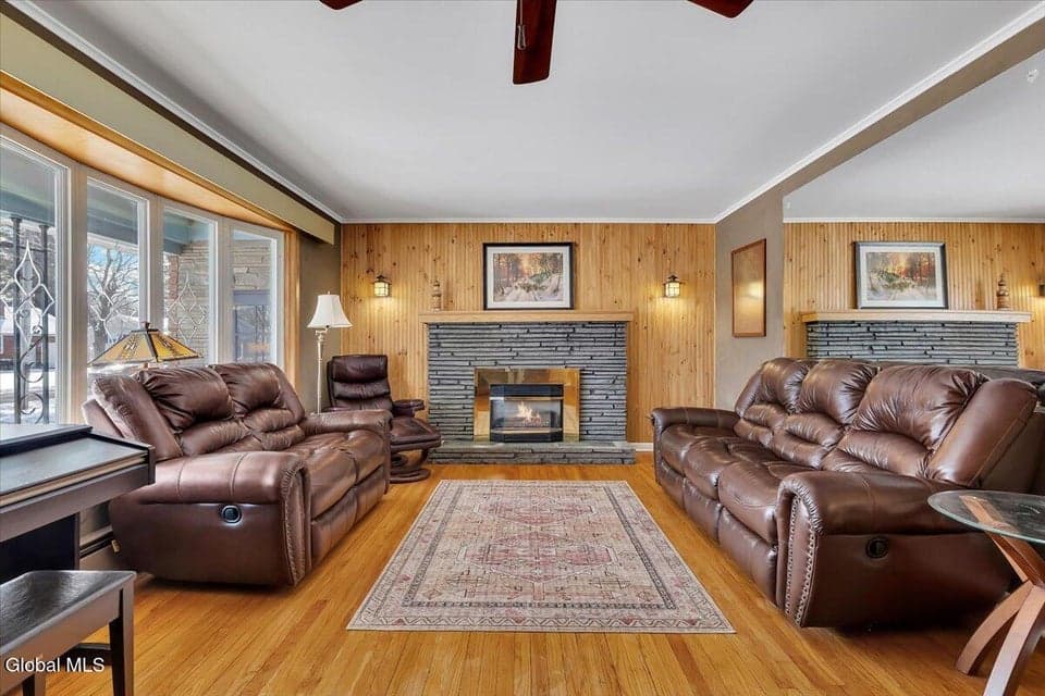 6 Evergreen Boulevard, photo 3