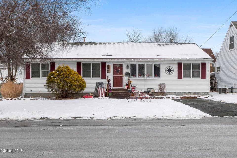 4 O'Neil Street, photo 1