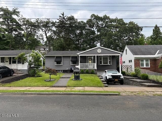 74 Nassau Avenue, photo 3