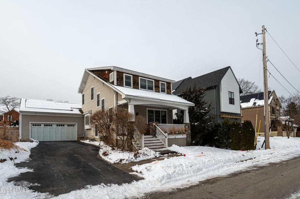 5 Richard Avenue, photo 2