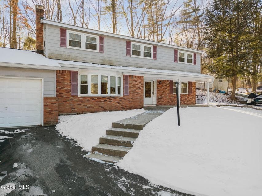 10 Wood Dale Drive, photo 4