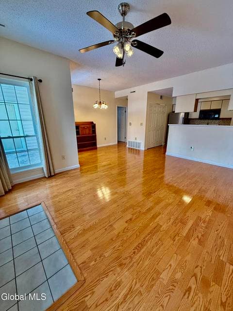 1013 Hampton Pl Boulevard, photo 4