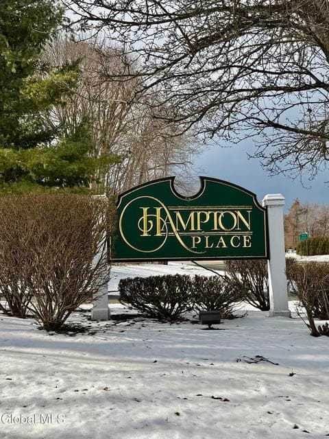 1013 Hampton Pl Boulevard, photo 3